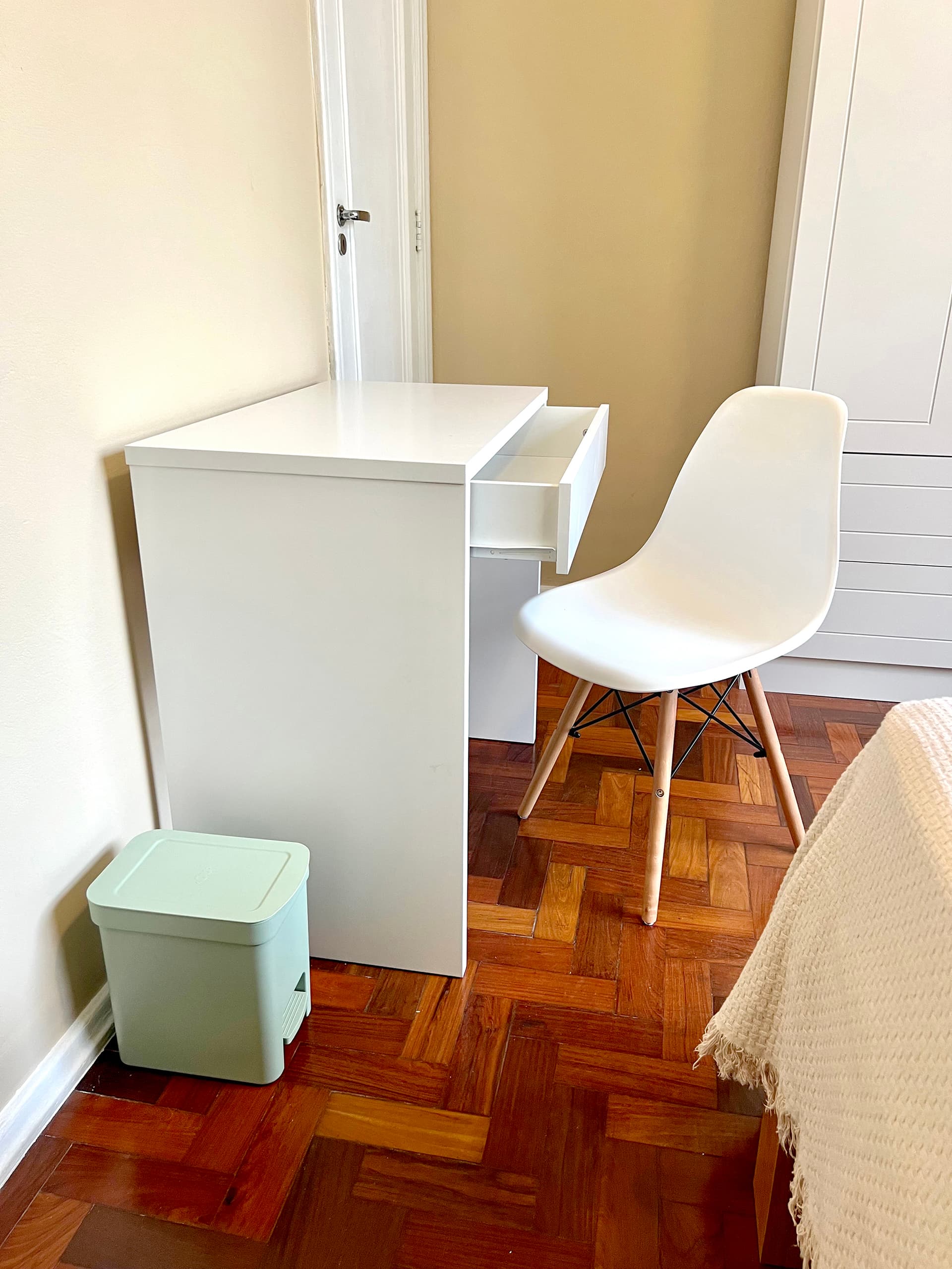 Suíte praiana em apê compartilhado no Arpoador! - 6