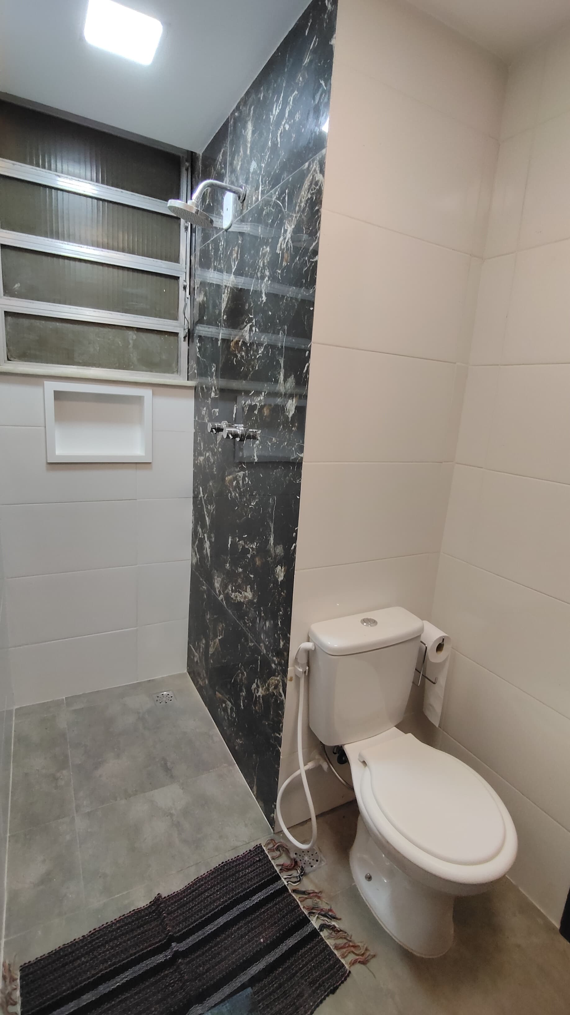 Suíte em apartamento com arte no lugar mais bem-localizado e funcional da Tijuca - 8