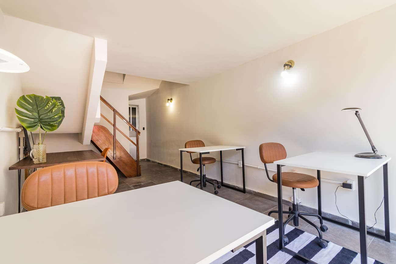 QUARTO no melhor bairro de Porto Alegre: BOM FIM - 7