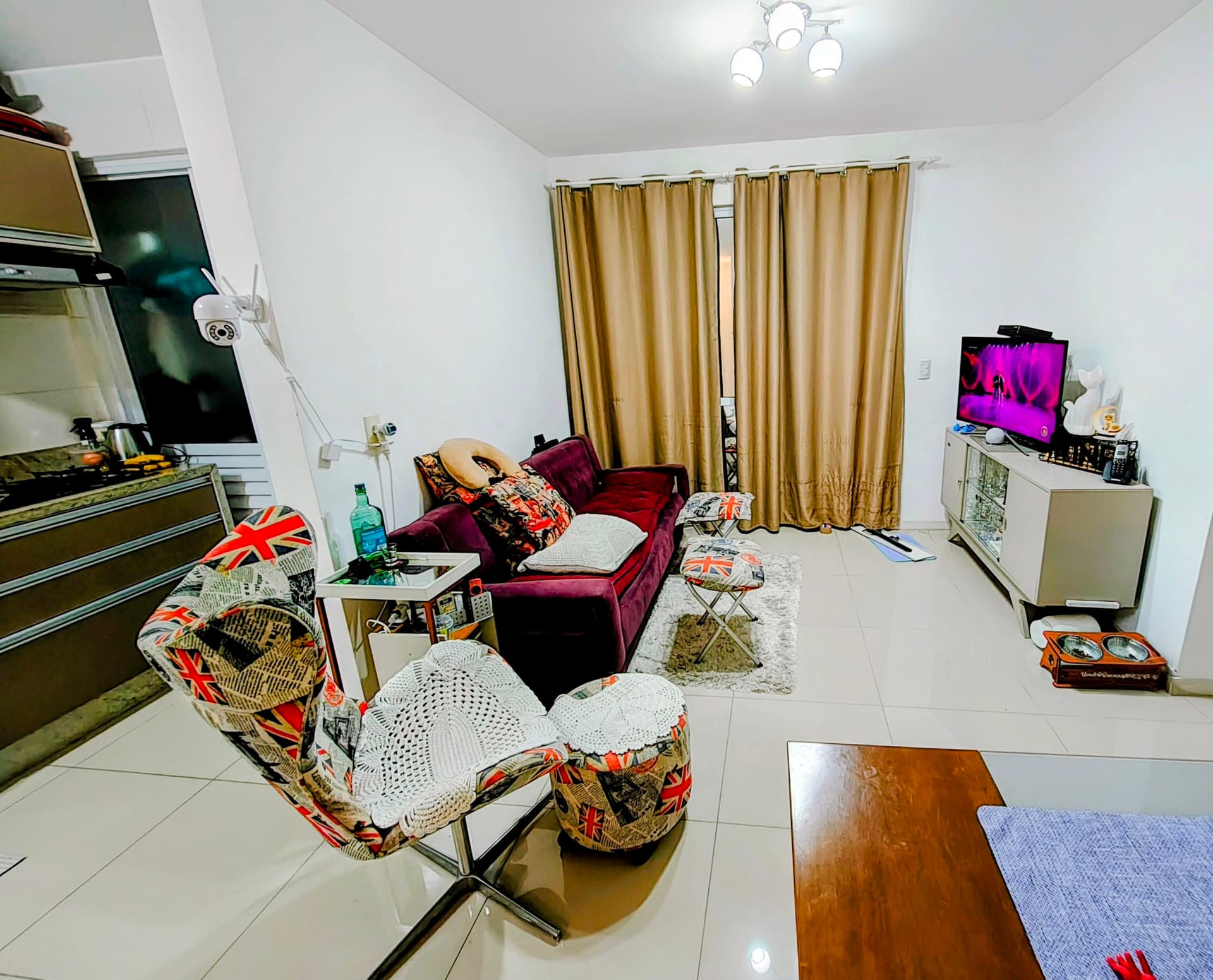 Amplo quarto mobiliado - andar alto - frente shopping - 7