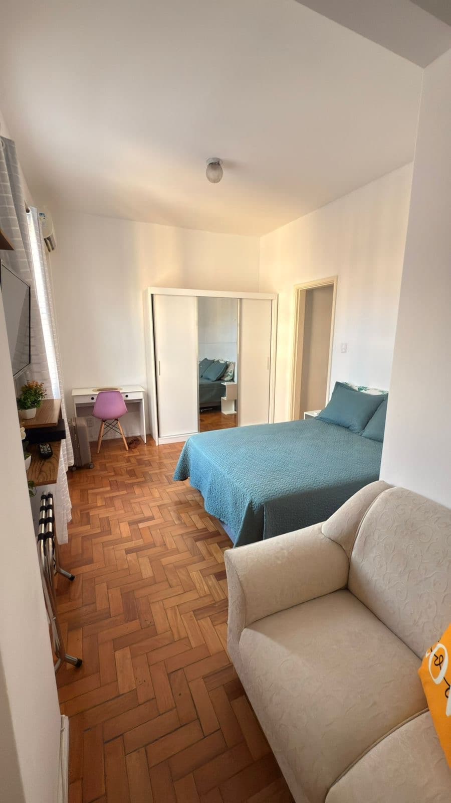 Quarto com banheiro privativo na Praia de Botafogo - 1