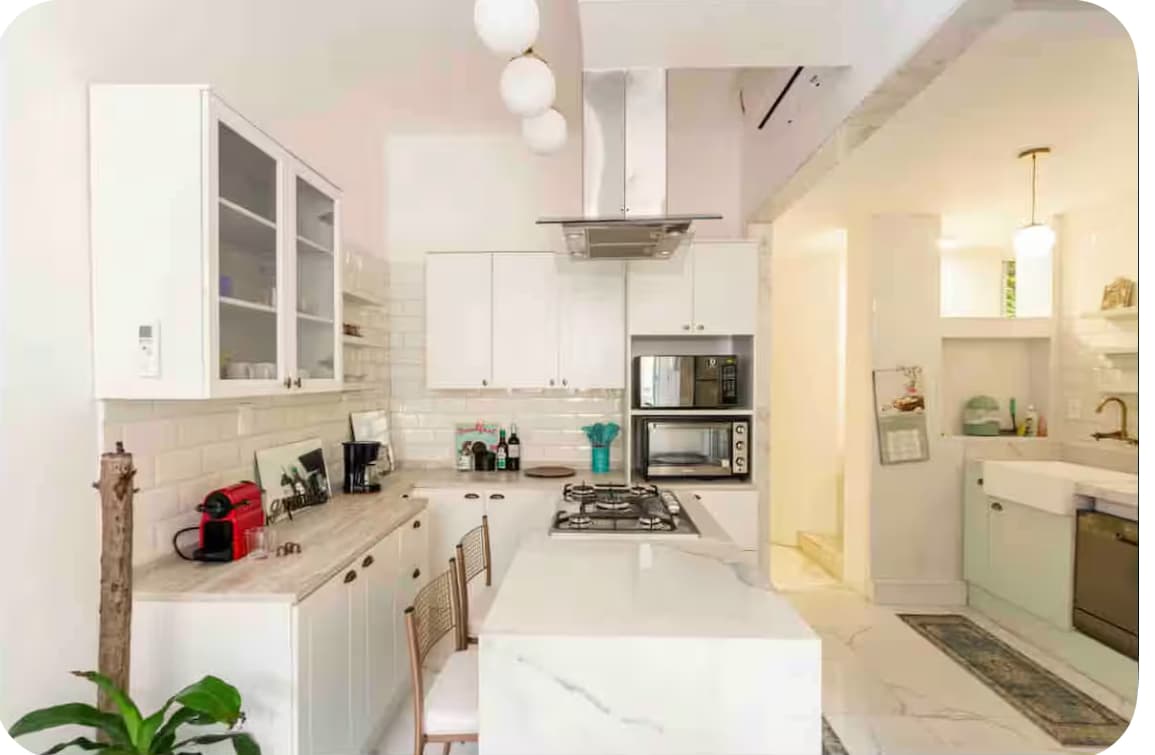 Copacabana Room with aircon, fast WiFi and smart tv - 5