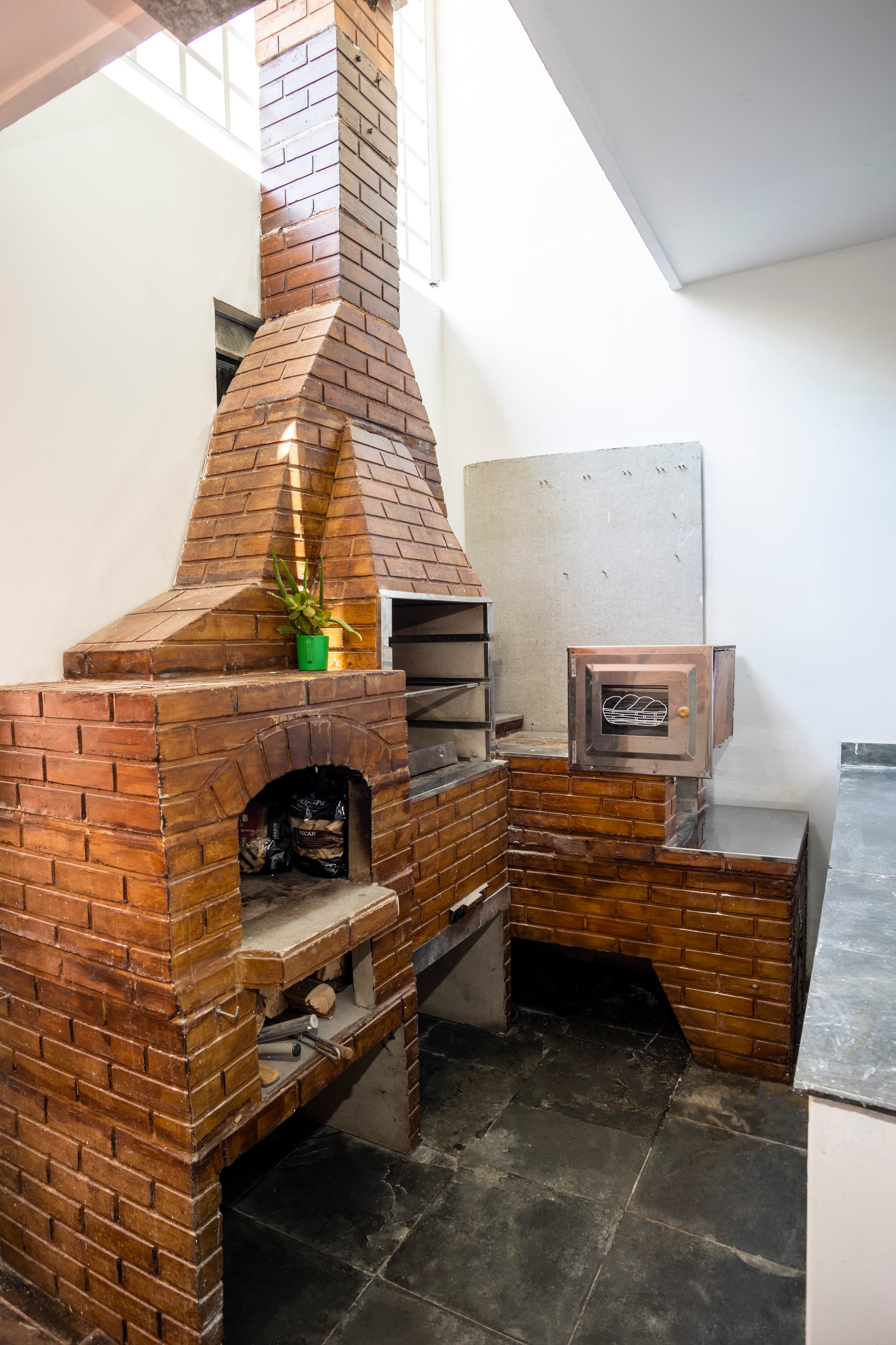 Quarto Claraboia -Av.Bandeirantes- Lokahi Coliving - 6