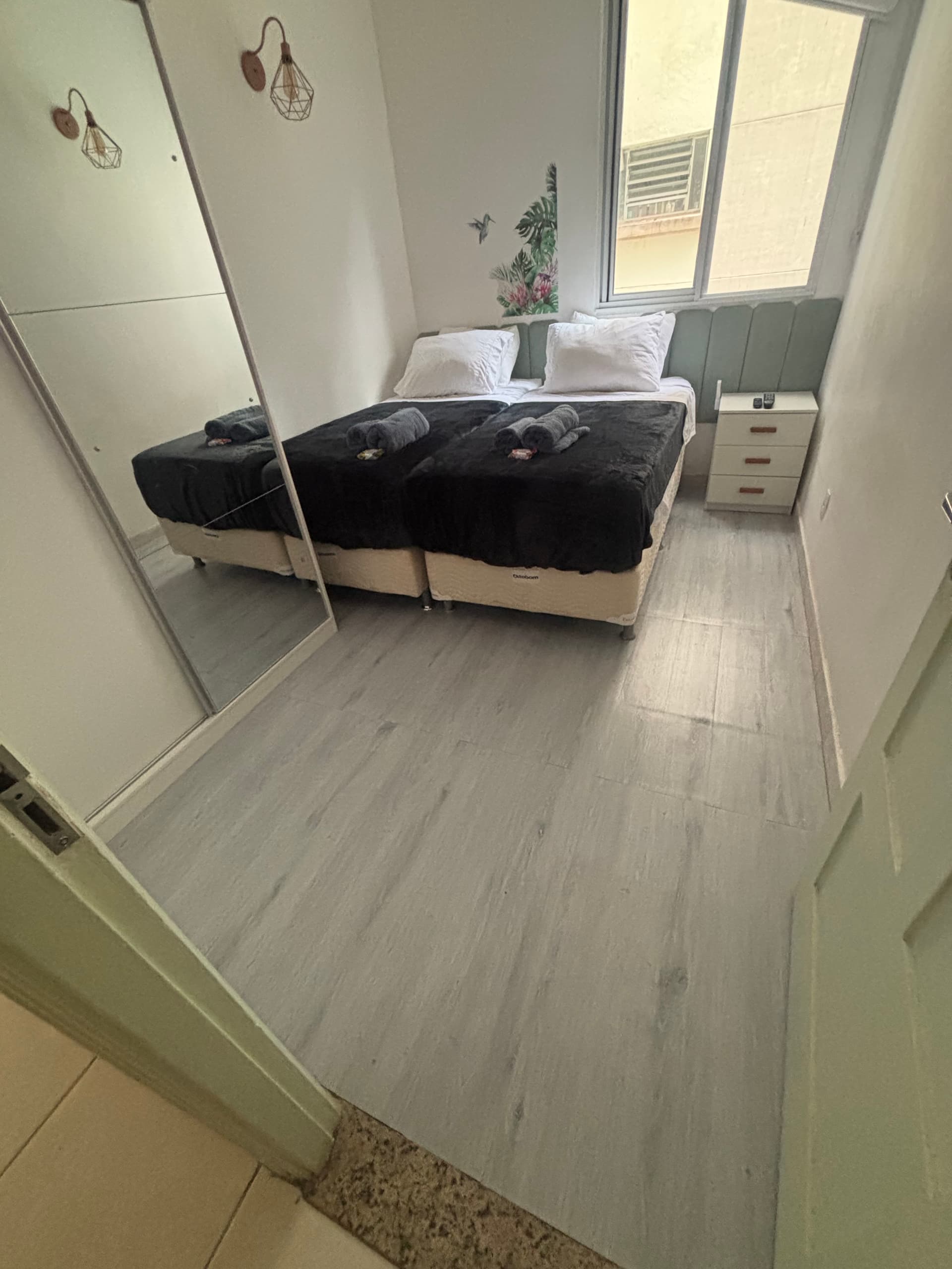 Copacabana Room with aircon, fast WiFi and smart tv - 1